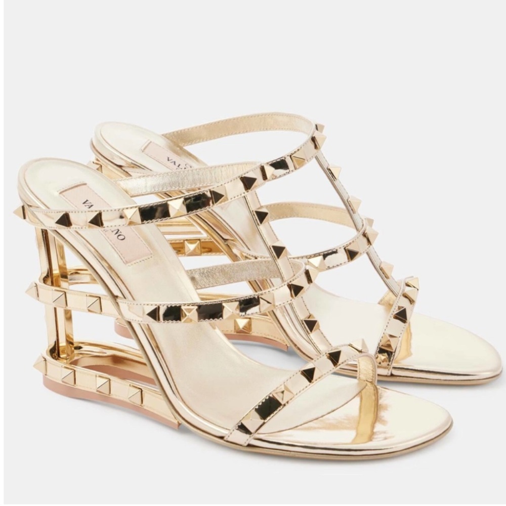 Valentino Wedge